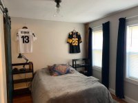1097 West Woodstock
