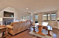 19 High Ridge