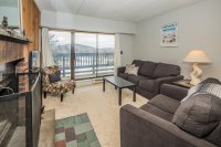 135 E Mountain