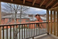 526 East Mountain