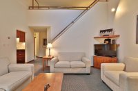 526 East Mountain