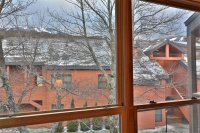 526 East Mountain