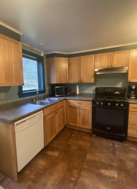 802 Meadow Lake