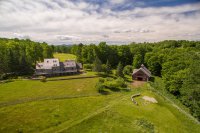 1239 Peterkin Hill