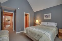 794 East Mountain