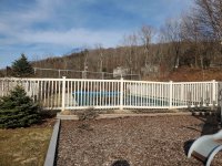 697 East Mountain