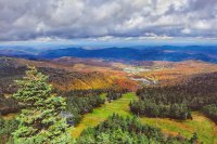 697 East Mountain
