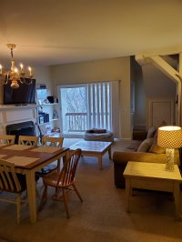 697 East Mountain