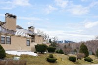 105 Fox Hollow