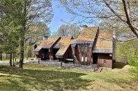 1048 East Ash Hawk Resort