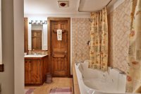 1048 East Ash Hawk Resort