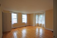 1082 West Woodstock