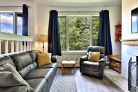 182 High Ridge