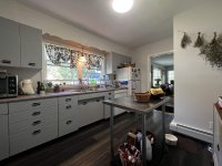 10 Avenue B