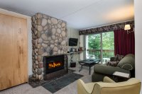 697 East Mountain