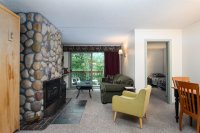 697 East Mountain