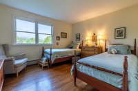 3903 Densmore Hill