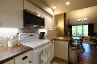 894 East Ash