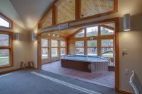 536 East Mountain Trail Creek