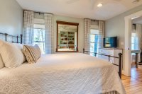 2525 Barnard
