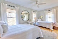 2525 Barnard