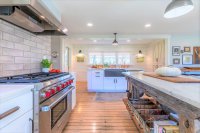 2525 Barnard
