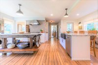 2525 Barnard