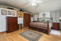 734 Curtis Hollow