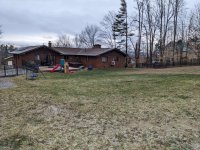 196 W Ridge