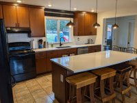 196 W Ridge
