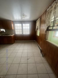 2127 E Woodstock