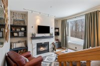 180 High Ridge