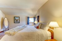 522 East Mountain