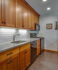 522 East Mountain