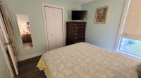 907 East Mountain