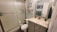907 East Mountain