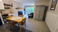907 East Mountain