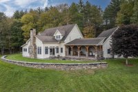 587 College Hill