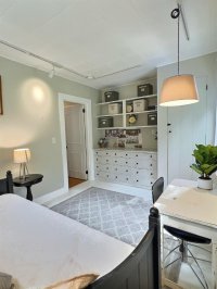 708 E Woodstock