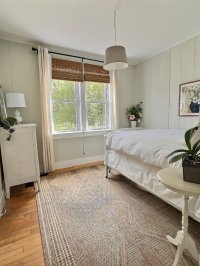 708 E Woodstock