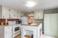 1176 W Woodstock