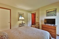 522 E Mountain