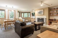 118 High Ridge
