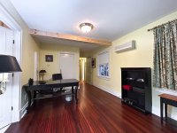 15 E Center