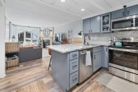 73 Alpine Pico Village
