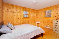 895 Roaring Brook