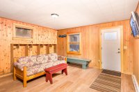 895 Roaring Brook