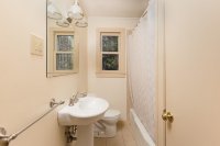 895 Roaring Brook