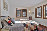 954 East Ash Hawk Resort