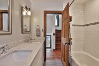 954 East Ash Hawk Resort